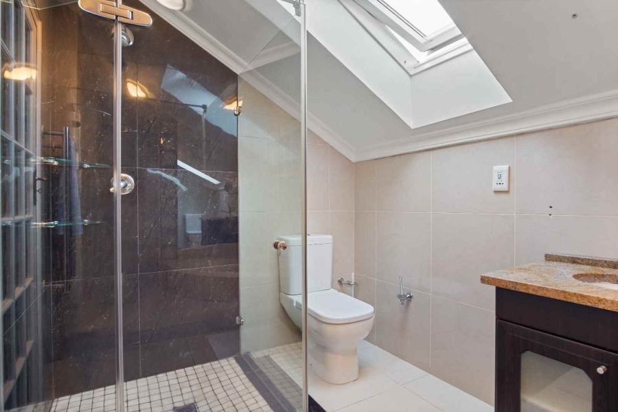 4 Bedroom Property for Sale in Oakhurst Estate Western Cape